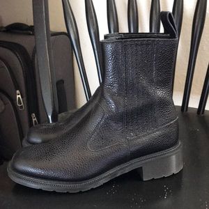 Doc Marten Chelsea Boots